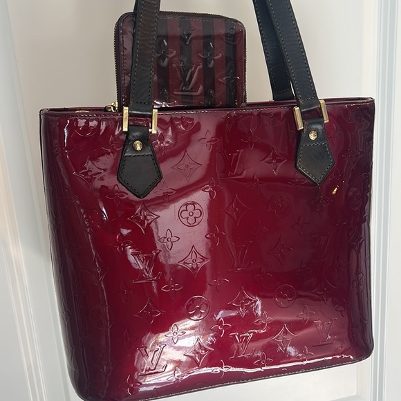 Authentic Louis Vuitton Set Matching Purse and Wallet Vernise Reader - Picture 12 of 17